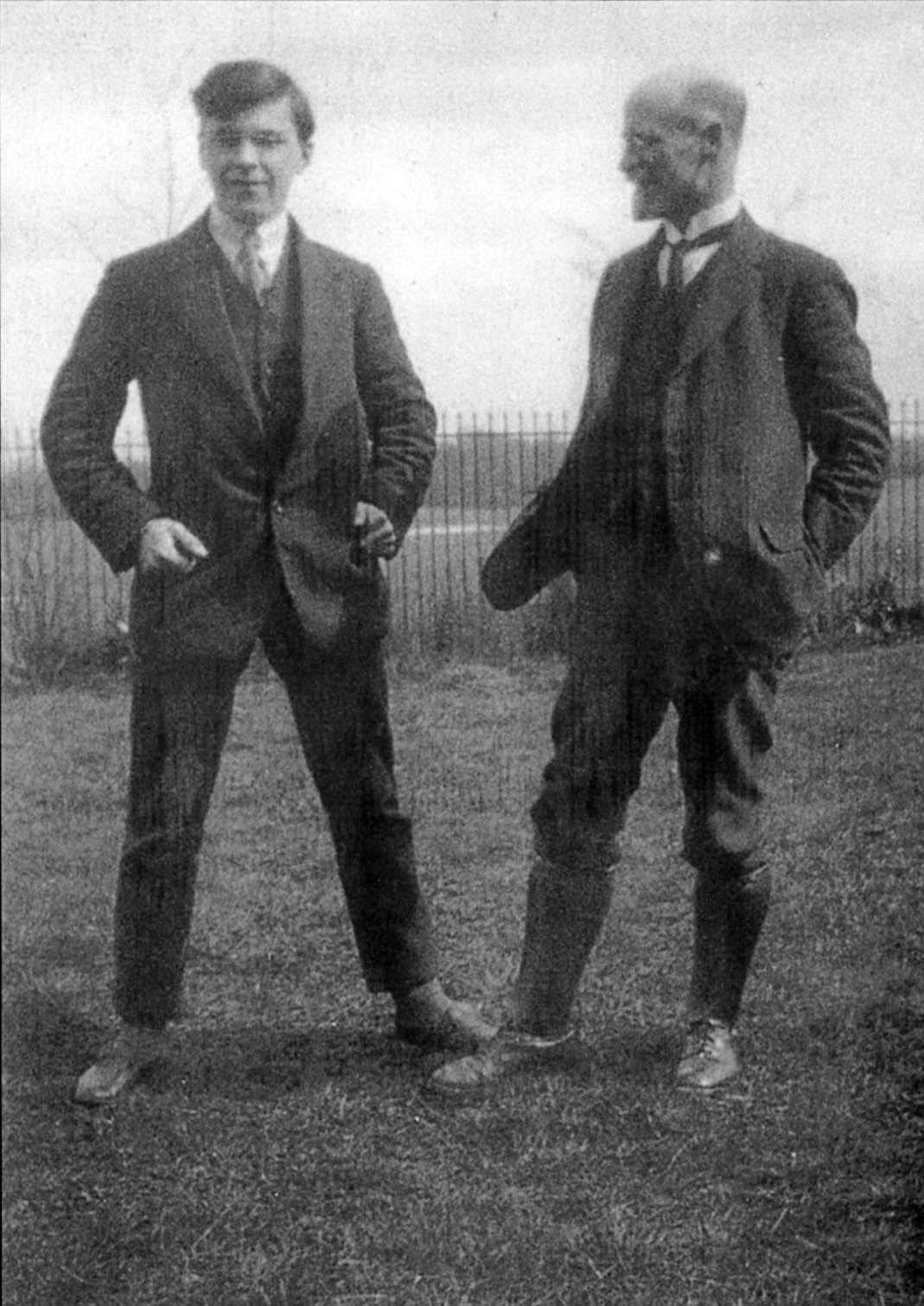 Basil Bunting with his father Thomas Lowe Bunting during World War 1 